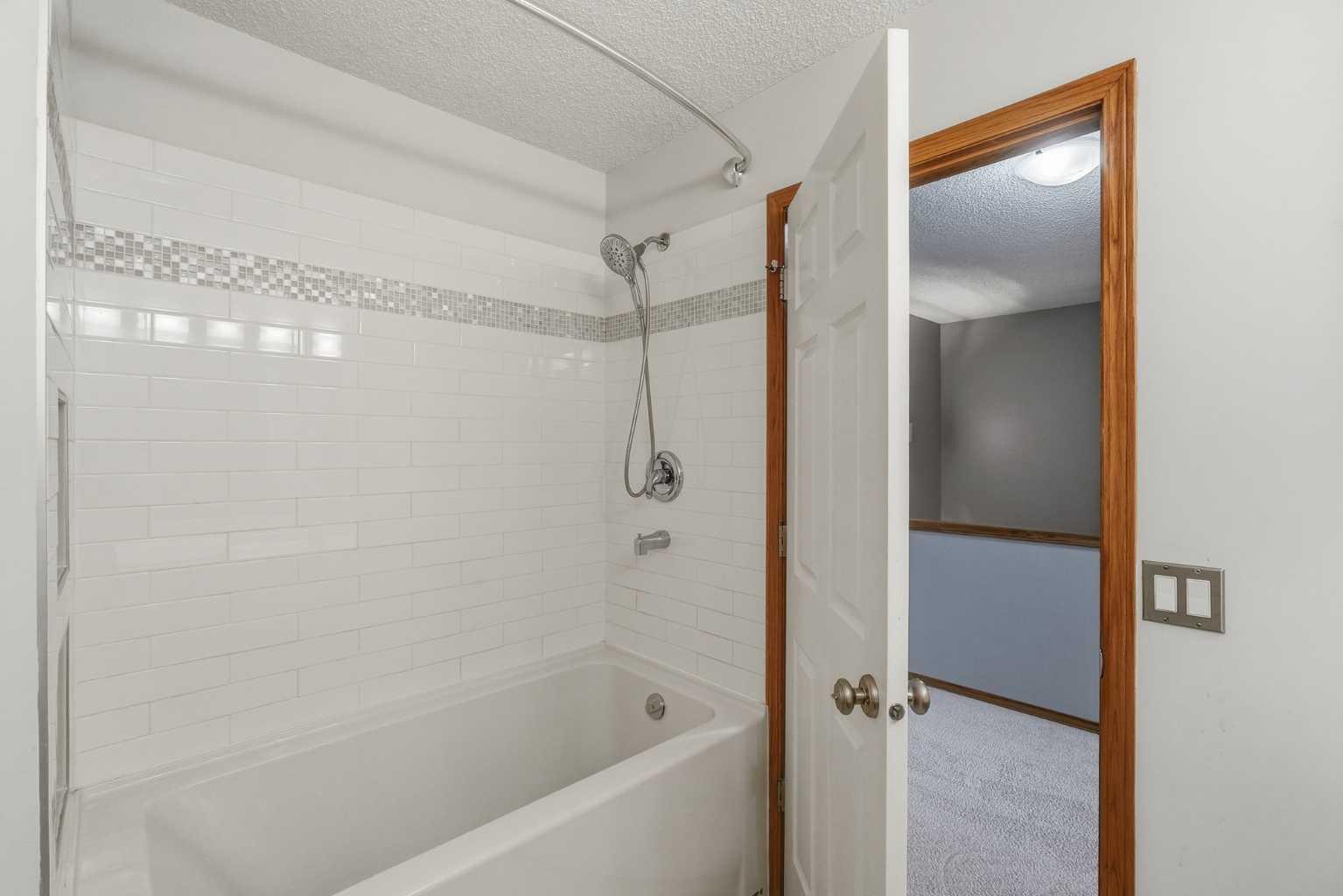 22 Lincoln Green SW