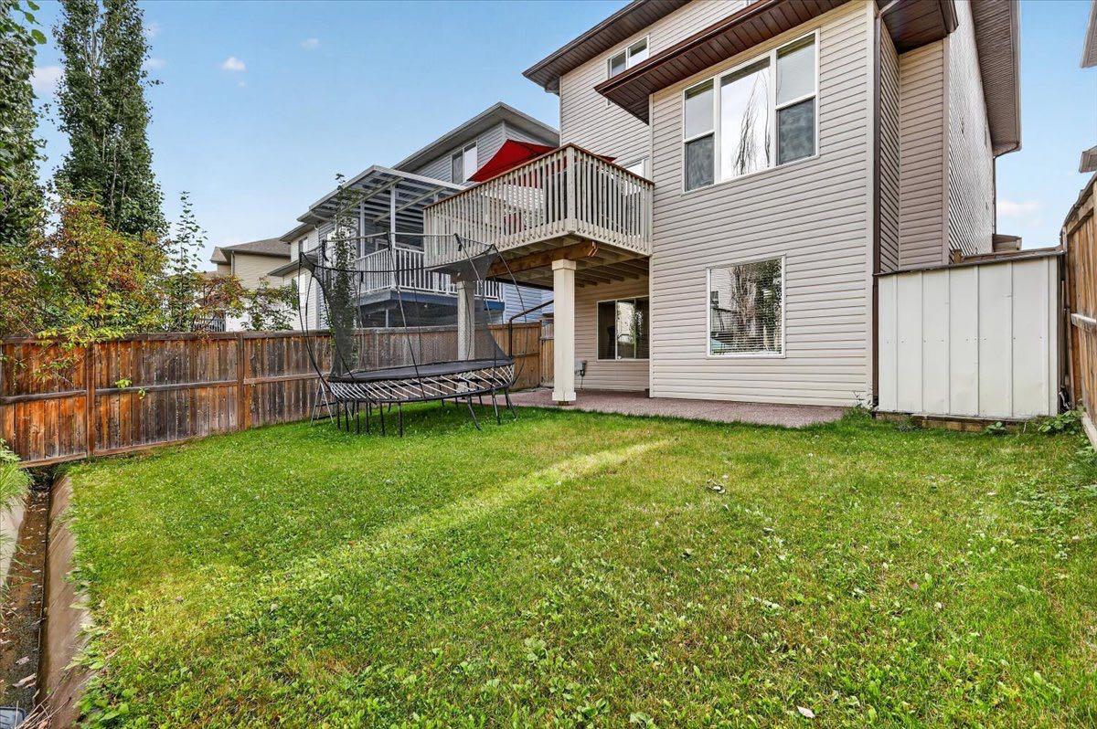 60 Everoak Close SW