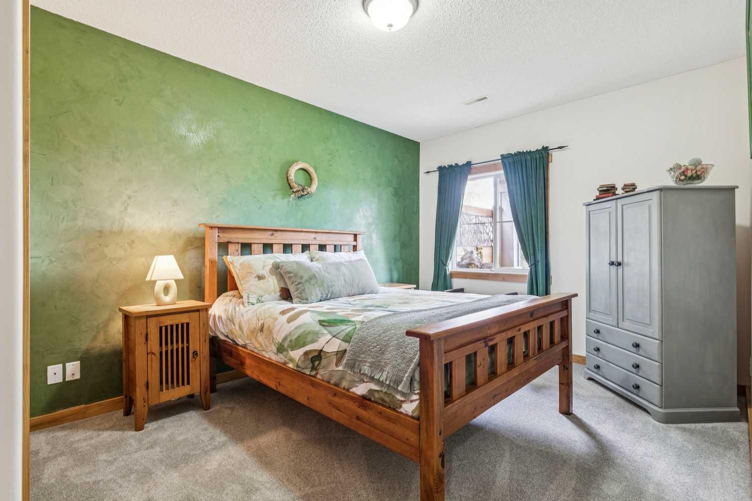 122 Hidden Creek Heights NW