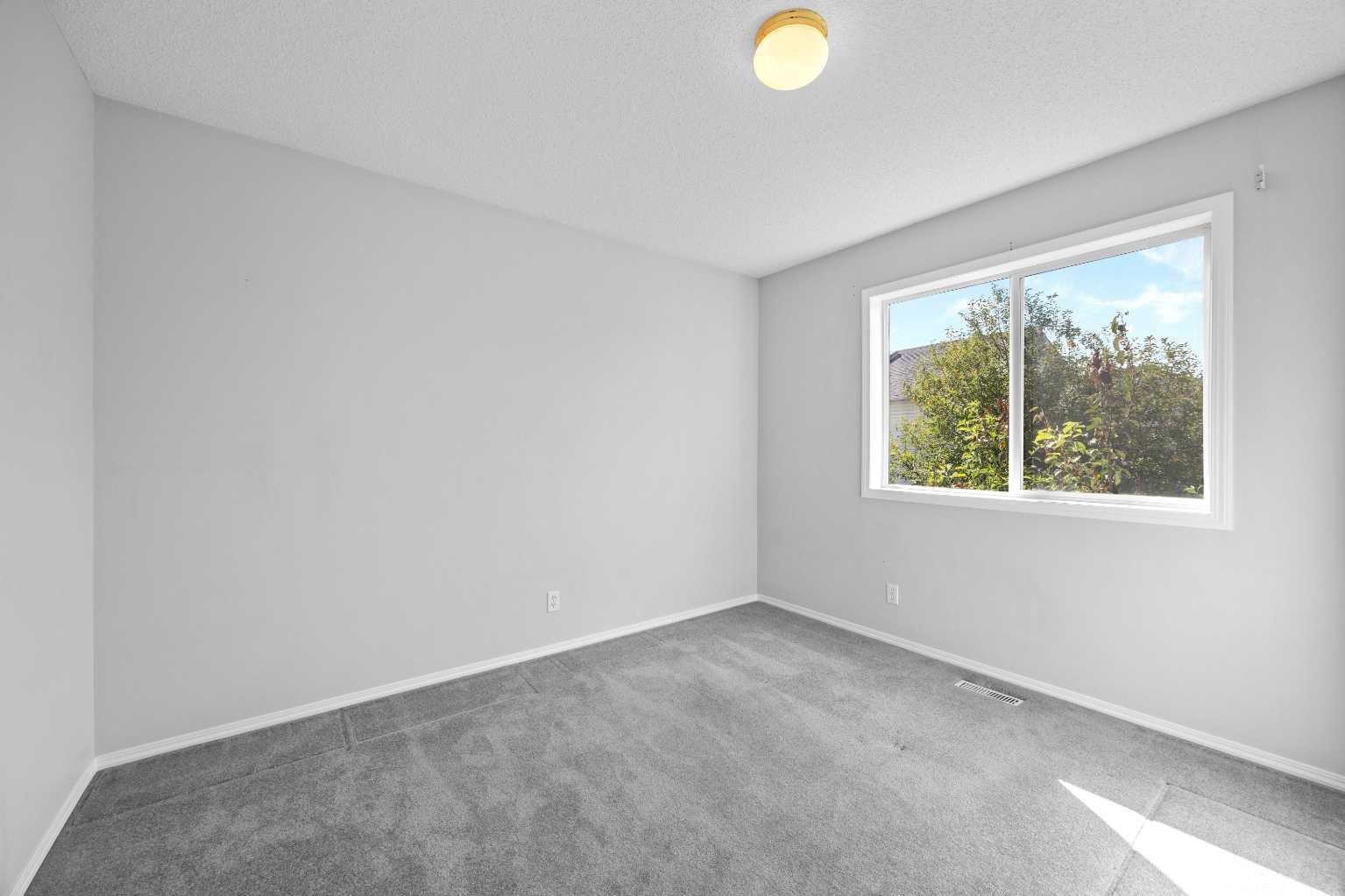 15 Hidden Ranch Crescent NW