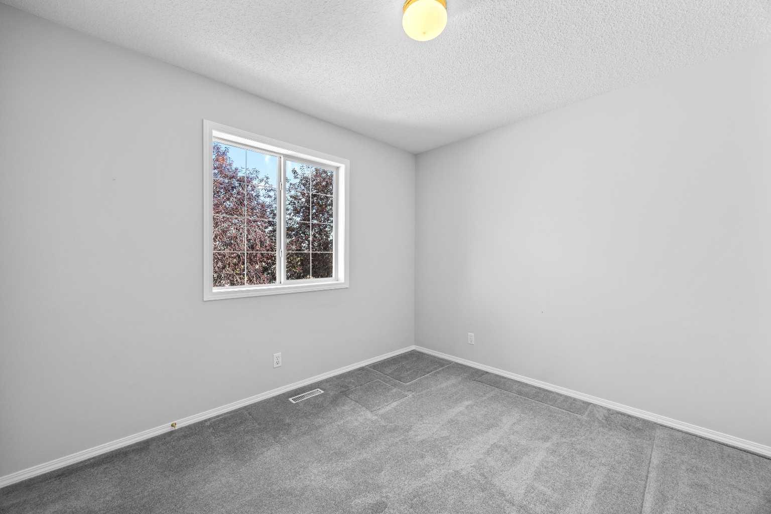 15 Hidden Ranch Crescent NW