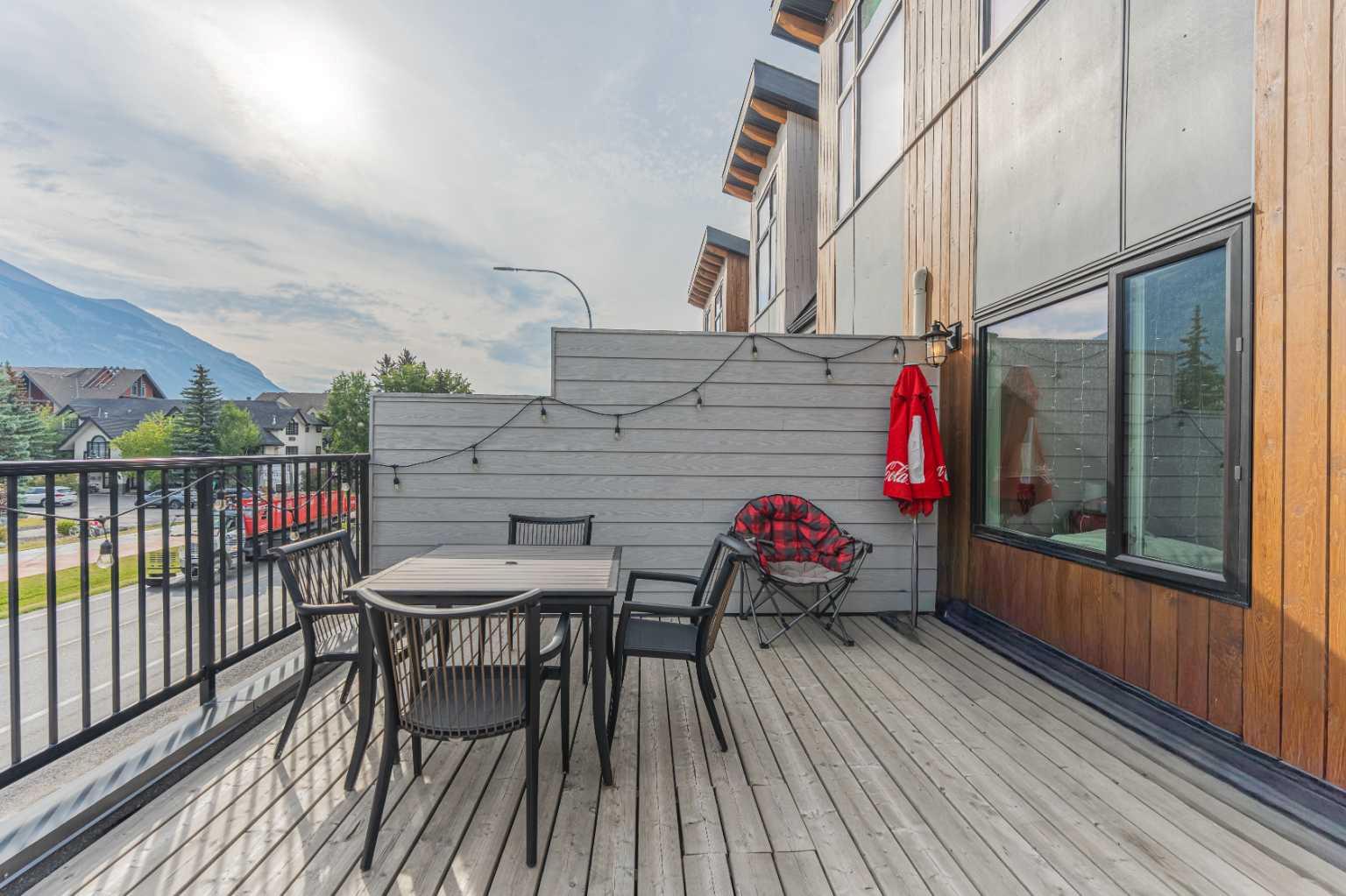 102, 1106 Bow Valley Trail  