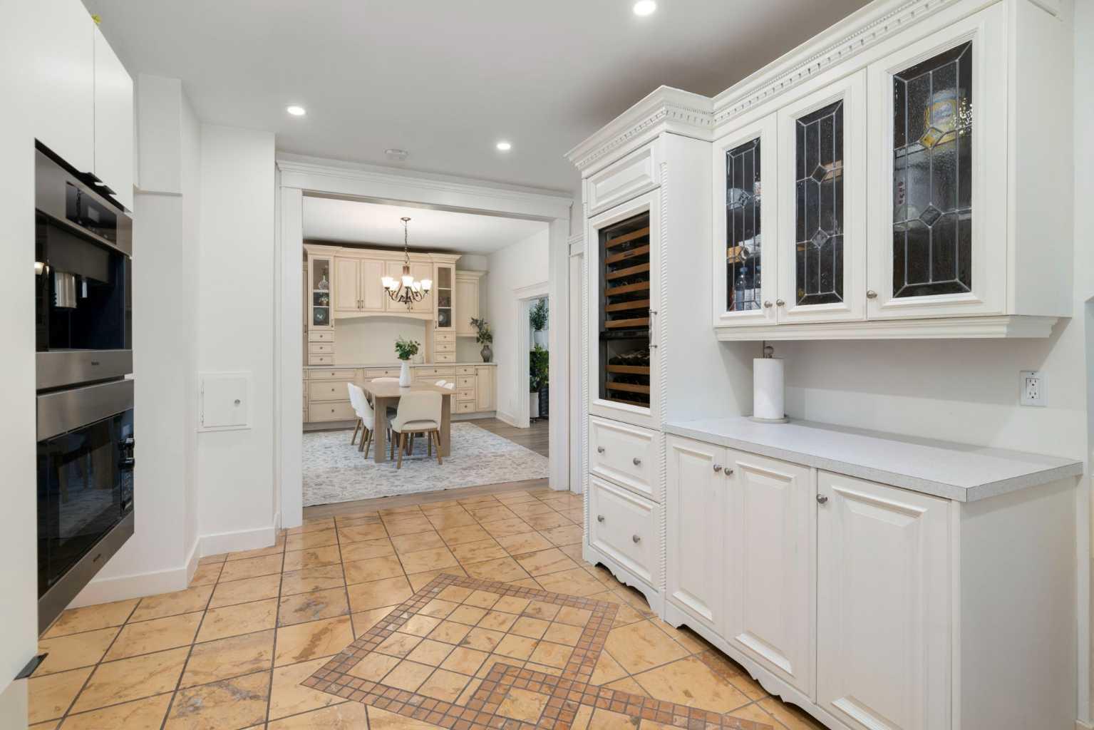 342 Superior Avenue SW
