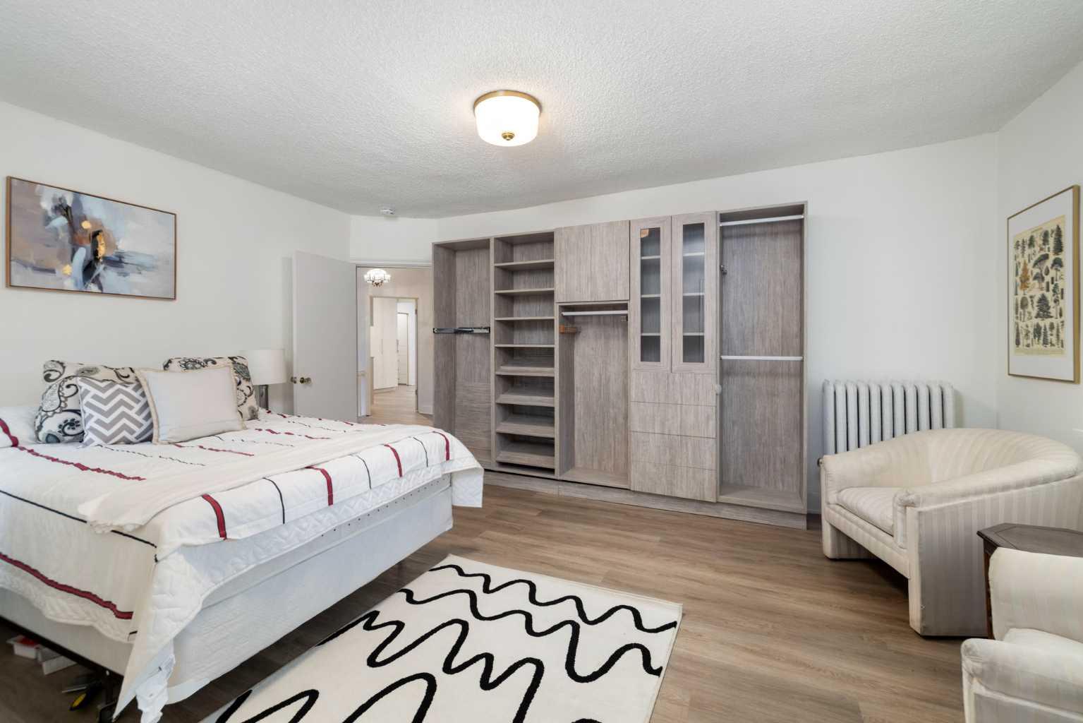 342 Superior Avenue SW