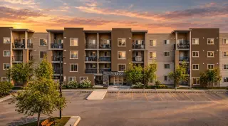 8112, 403 Mackenzie Way SW
