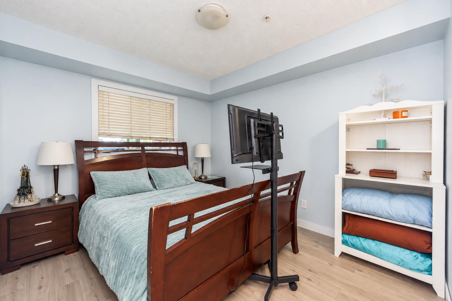 8112, 403 Mackenzie Way SW