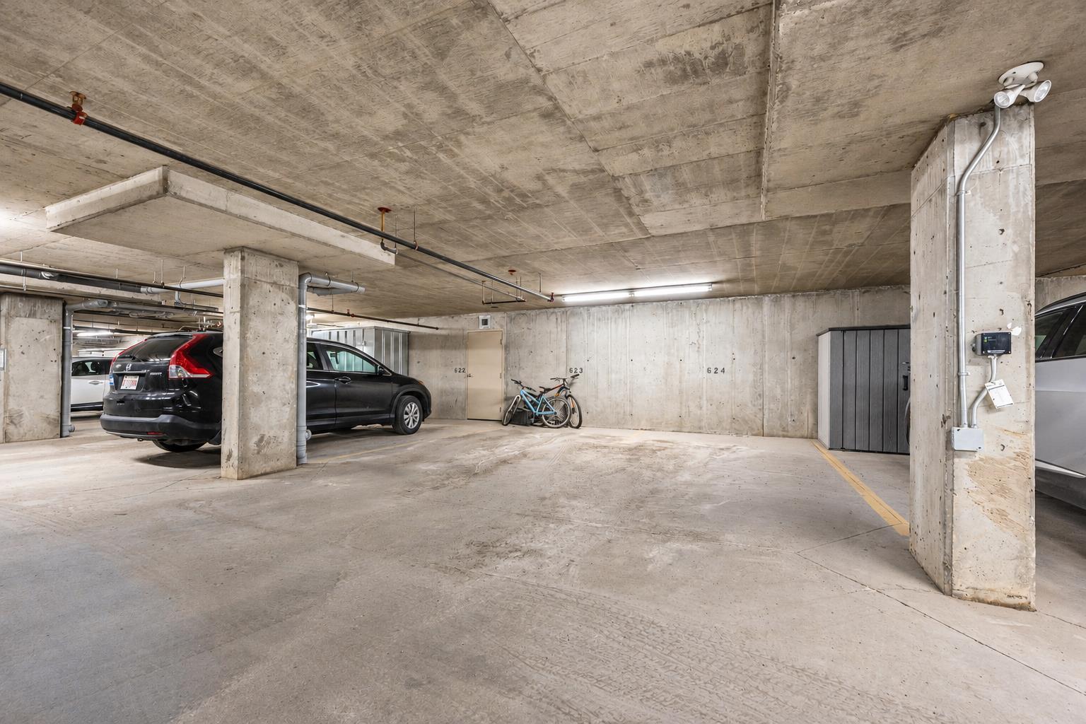 8112, 403 Mackenzie Way SW
