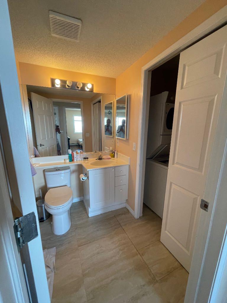 1204, 950 Arbour Lake Road NW