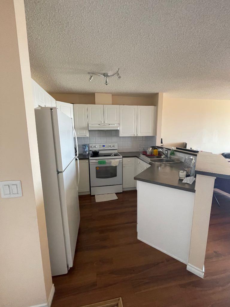 1204, 950 Arbour Lake Road NW