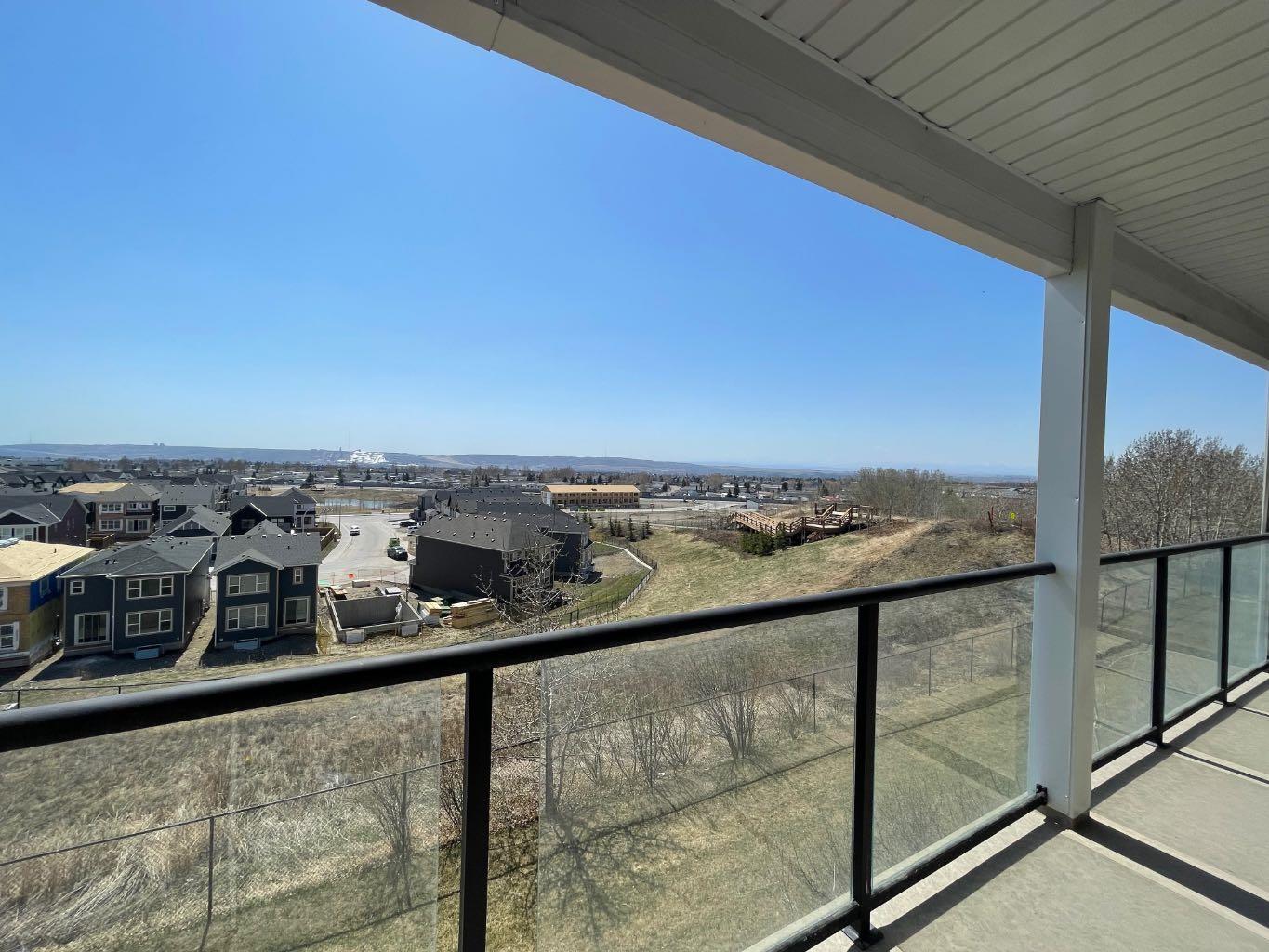 1204, 950 Arbour Lake Road NW