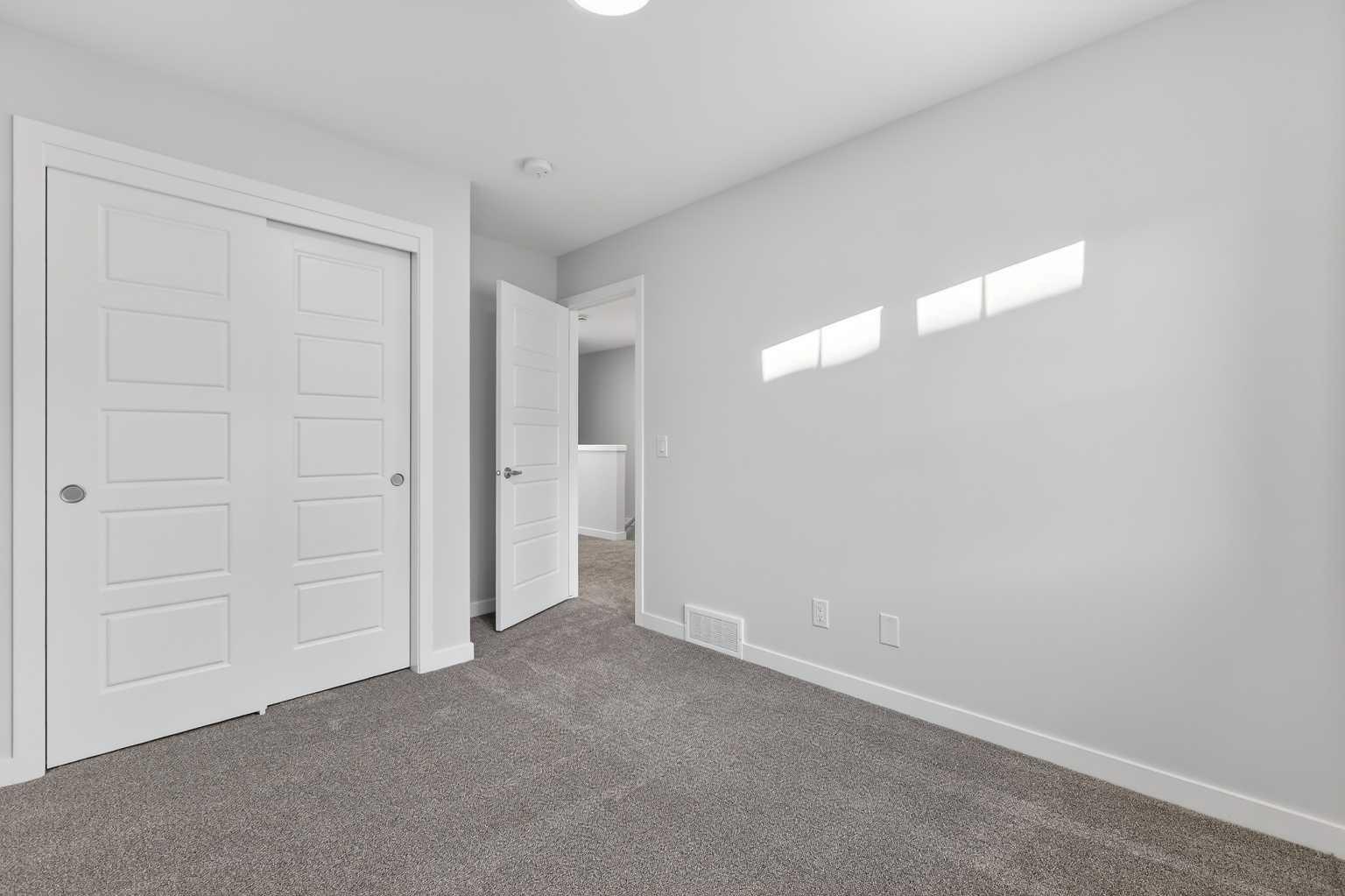 205, 1750 Rangeview Drive SE