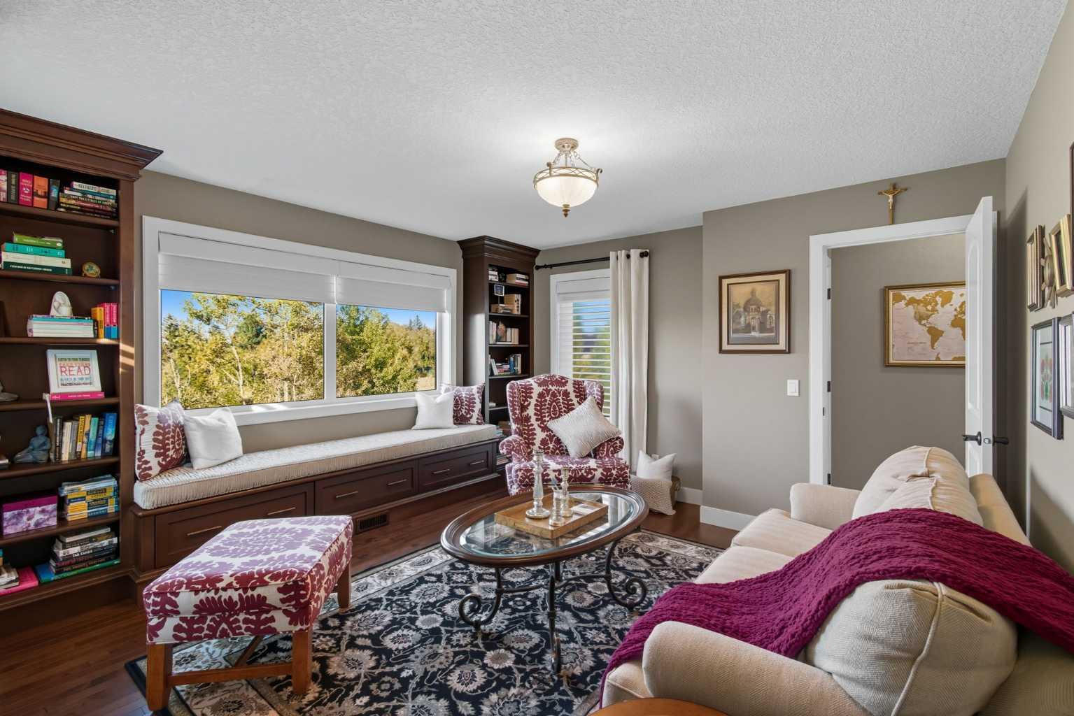 41 Evergreen Mount SW
