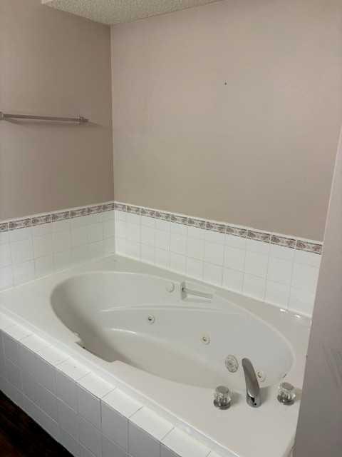 140 Tuscany Ridge View NW