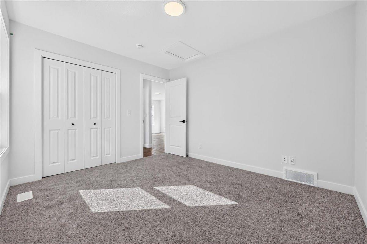 156 Emberside Hollow 