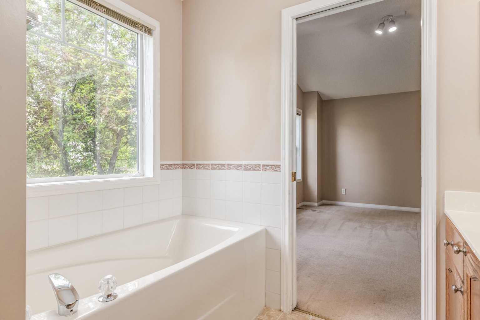 109 Hidden Creek Gardens NW