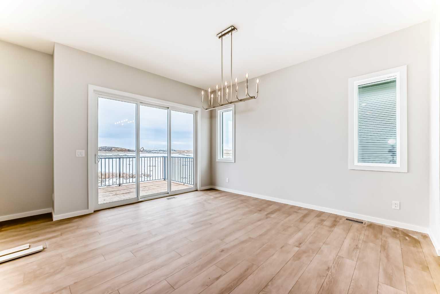 203 Langwell Common SE