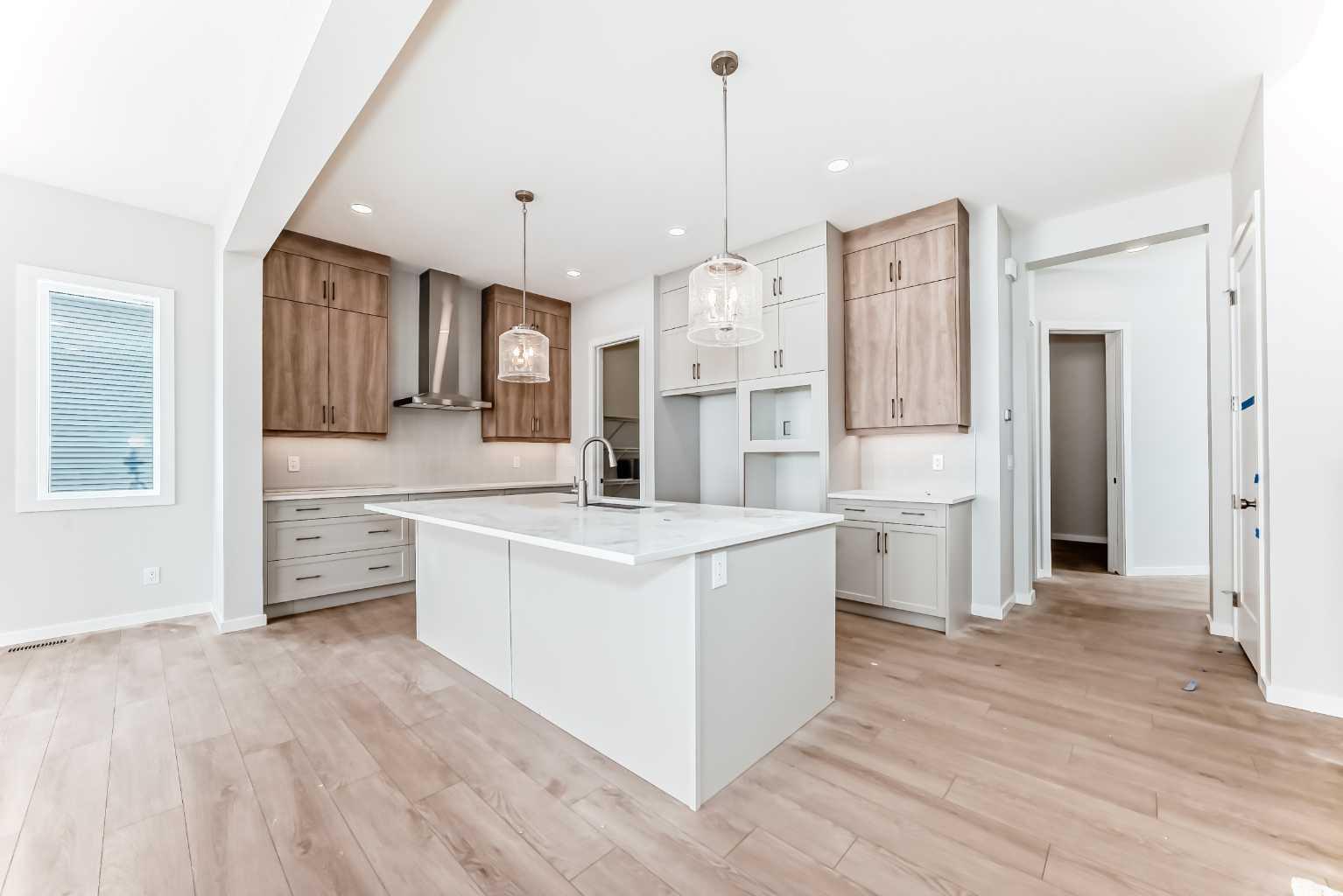 203 Langwell Common SE