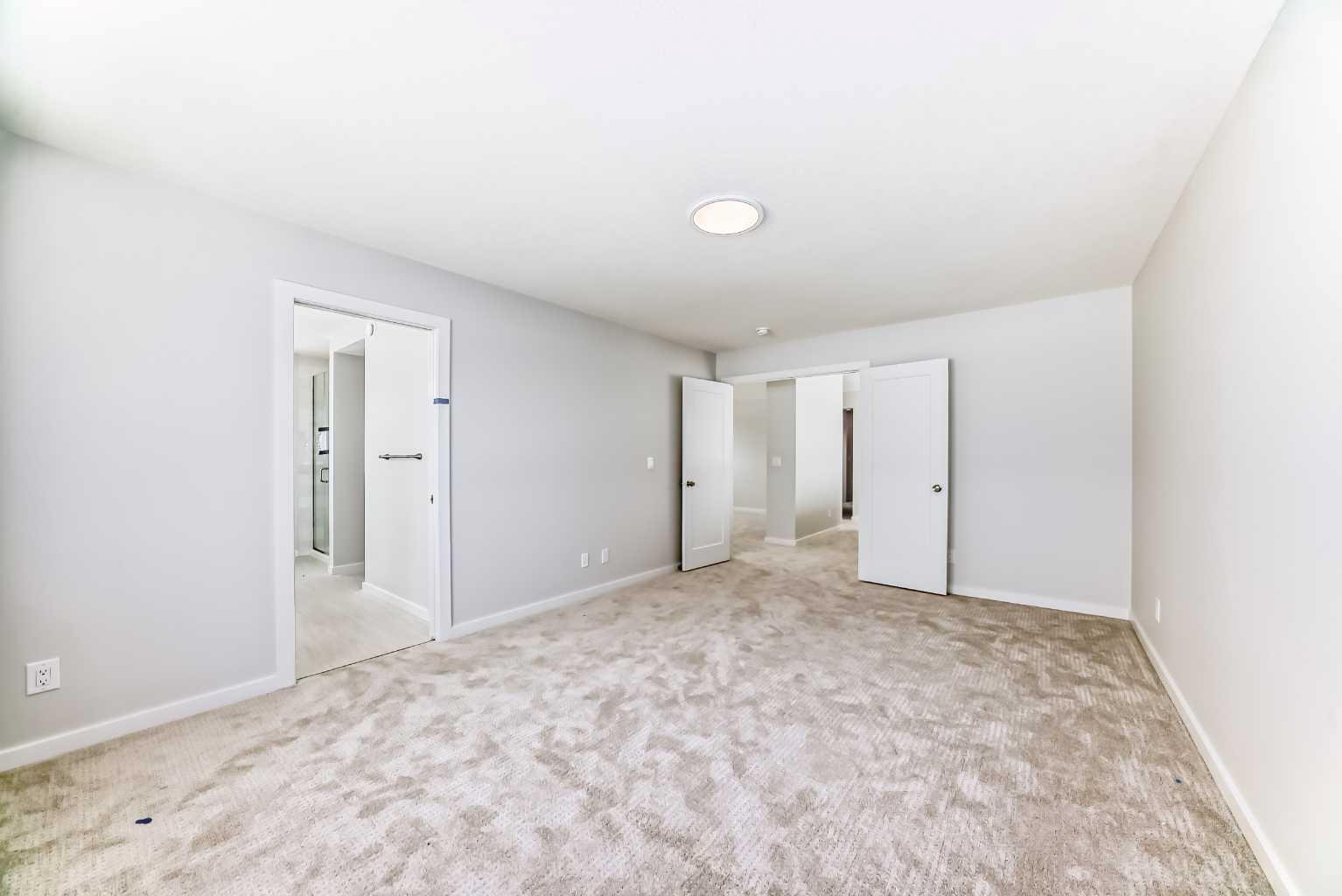 203 Langwell Common SE