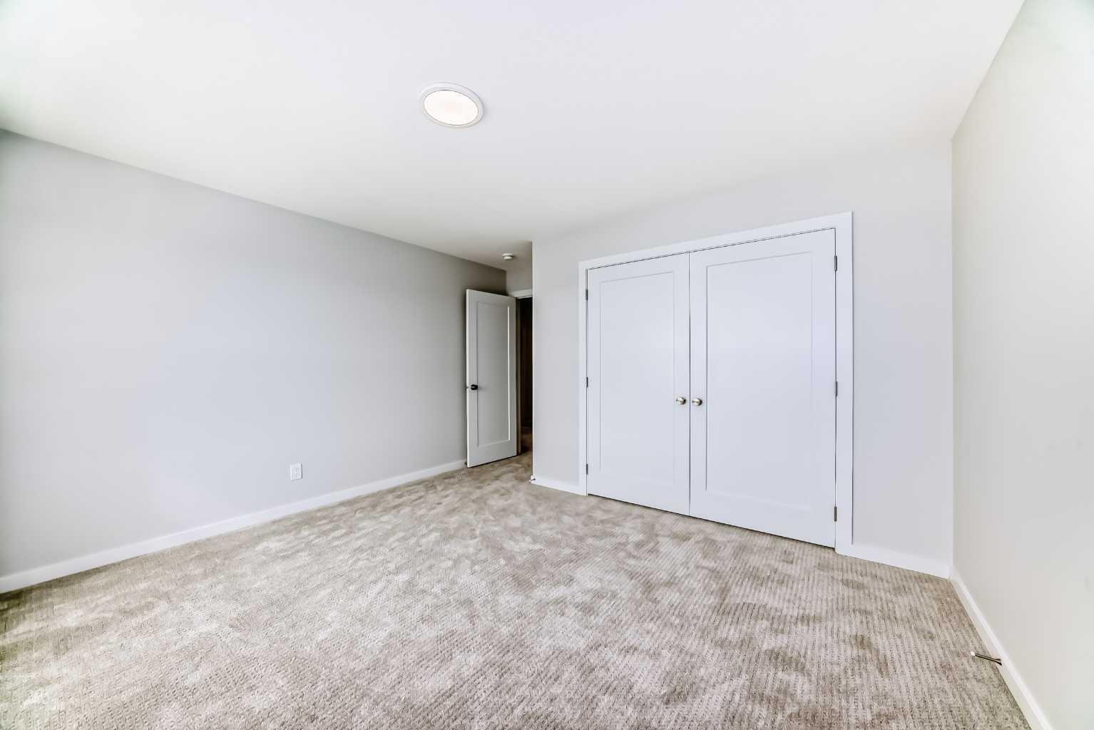 203 Langwell Common SE