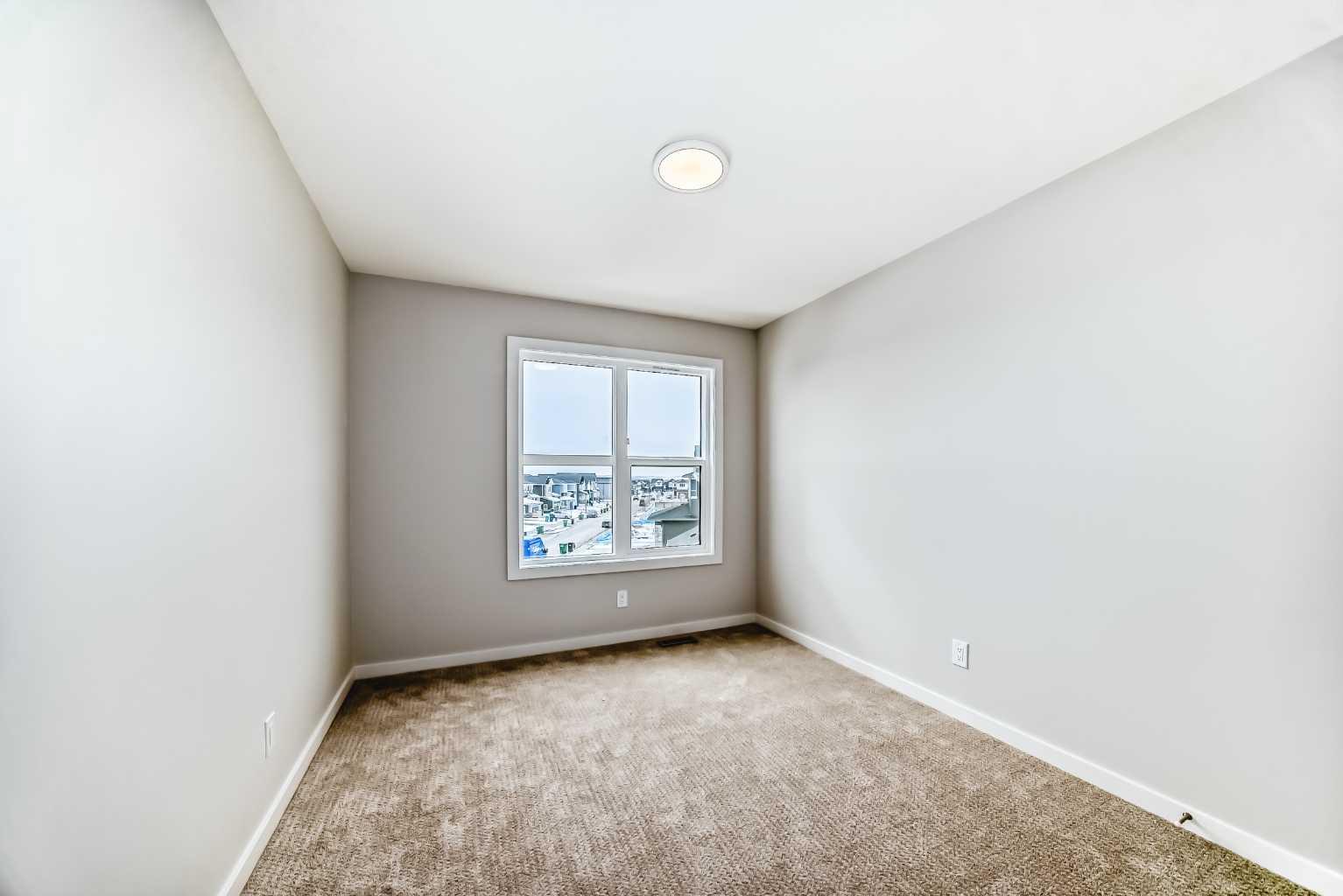 203 Langwell Common SE