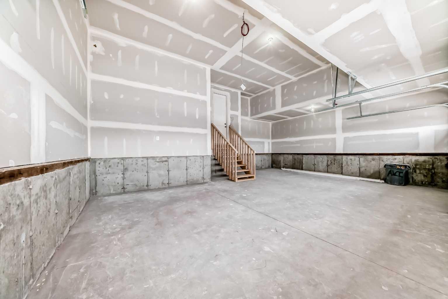 203 Langwell Common SE