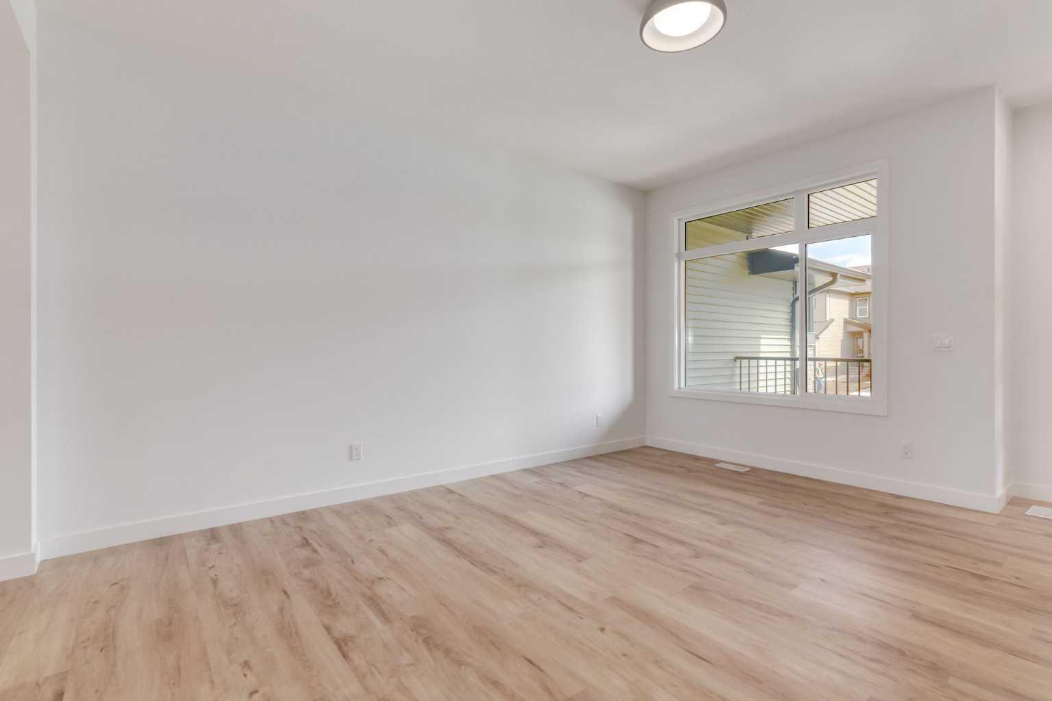 2401 Creeker Lane 