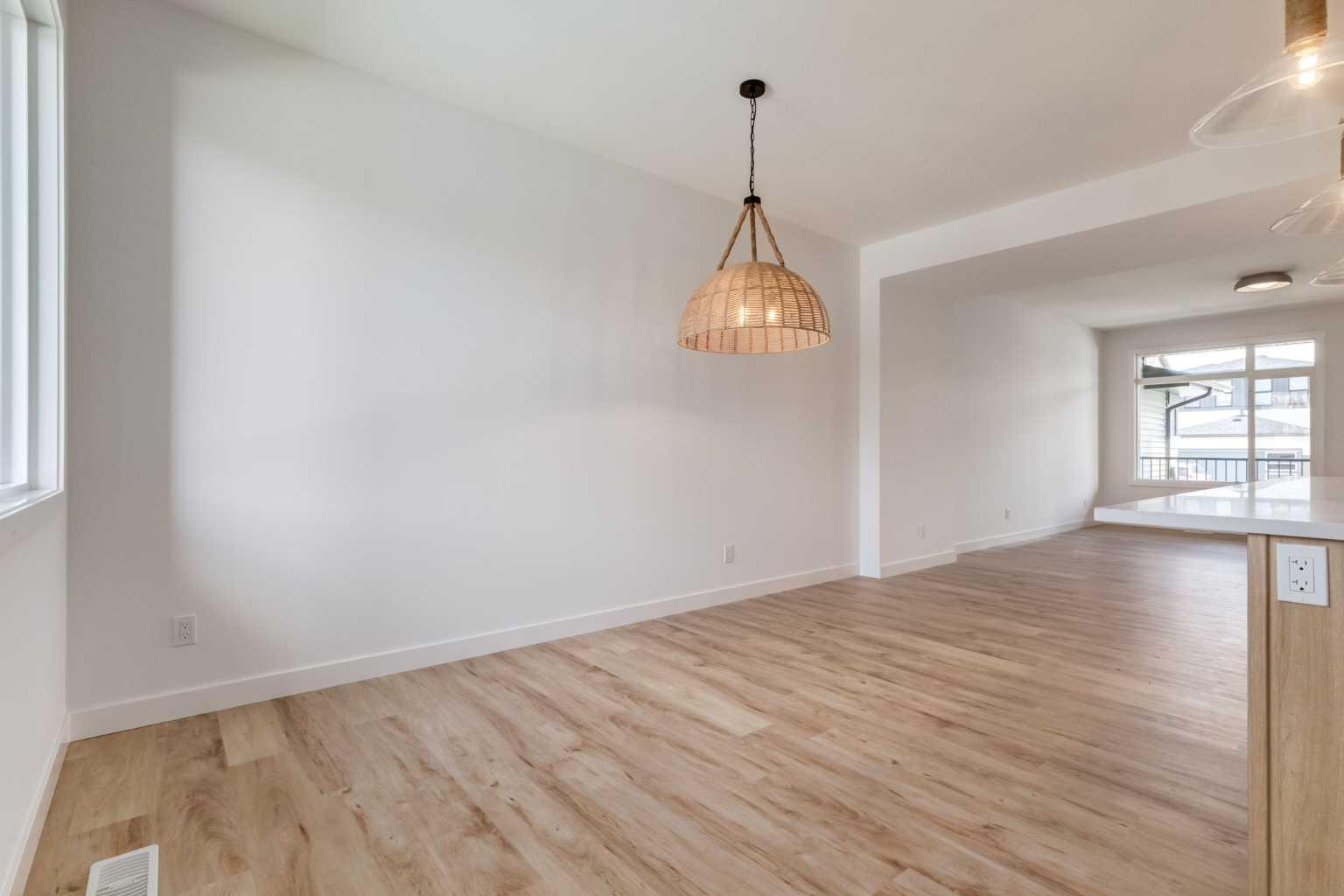 2401 Creeker Lane 
