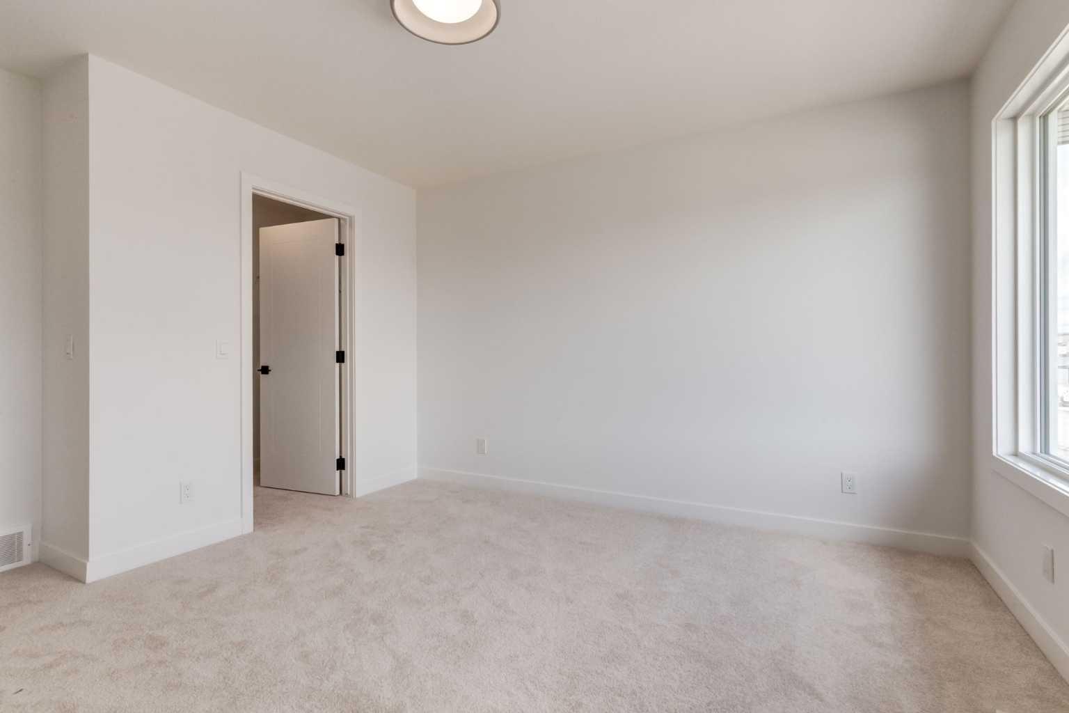 2401 Creeker Lane 