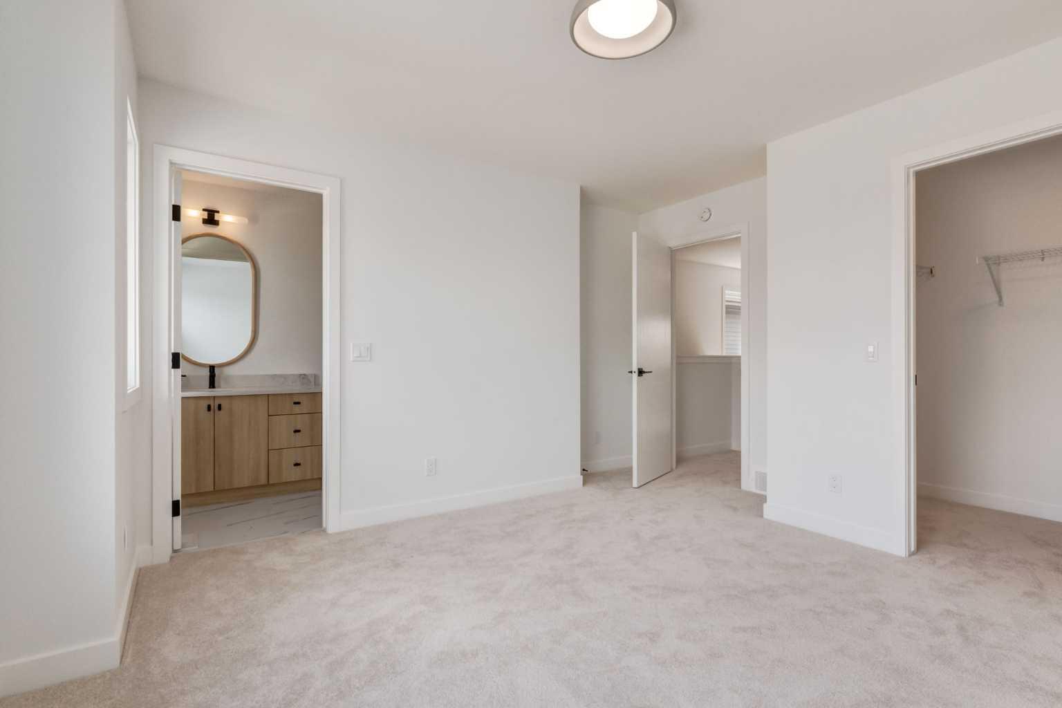 2401 Creeker Lane 