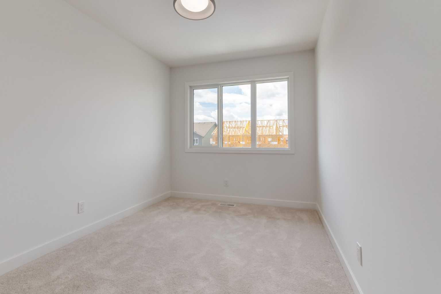 2401 Creeker Lane 