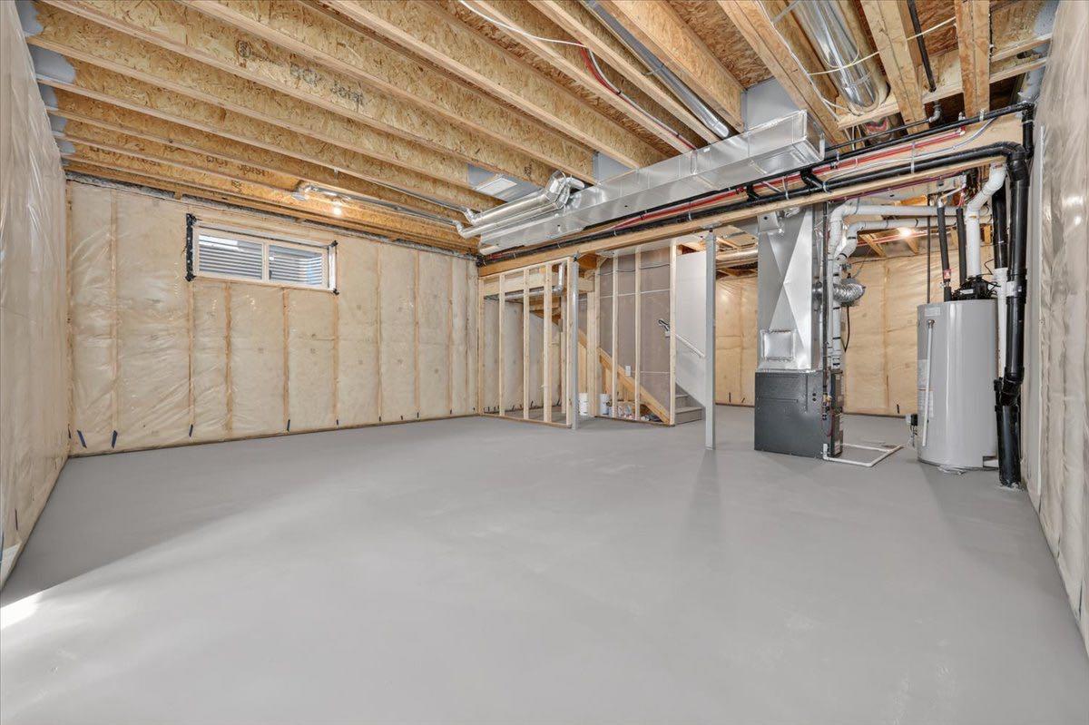 13 Emberside Grove 
