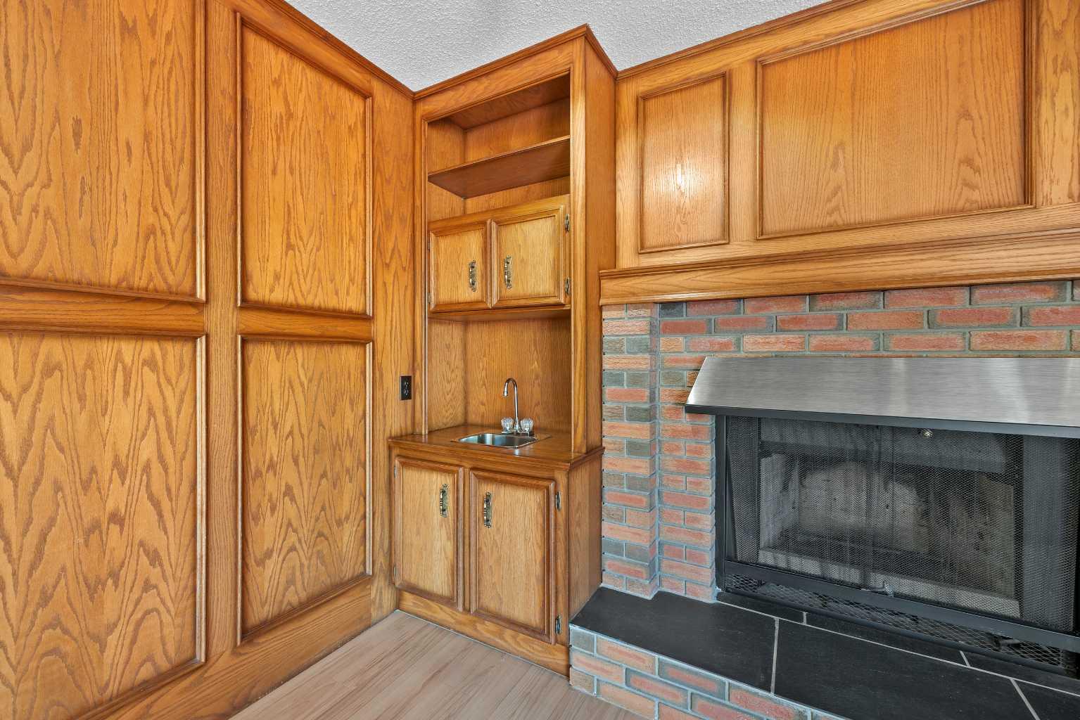 195 Edgepark Boulevard NW