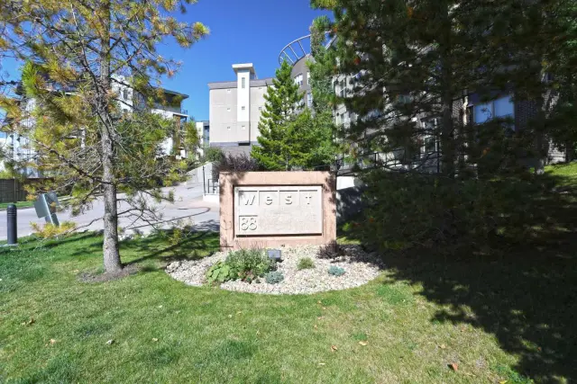 421, 88 Arbour Lake Road NW