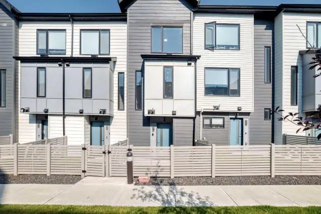211 Evanscrest Square NW