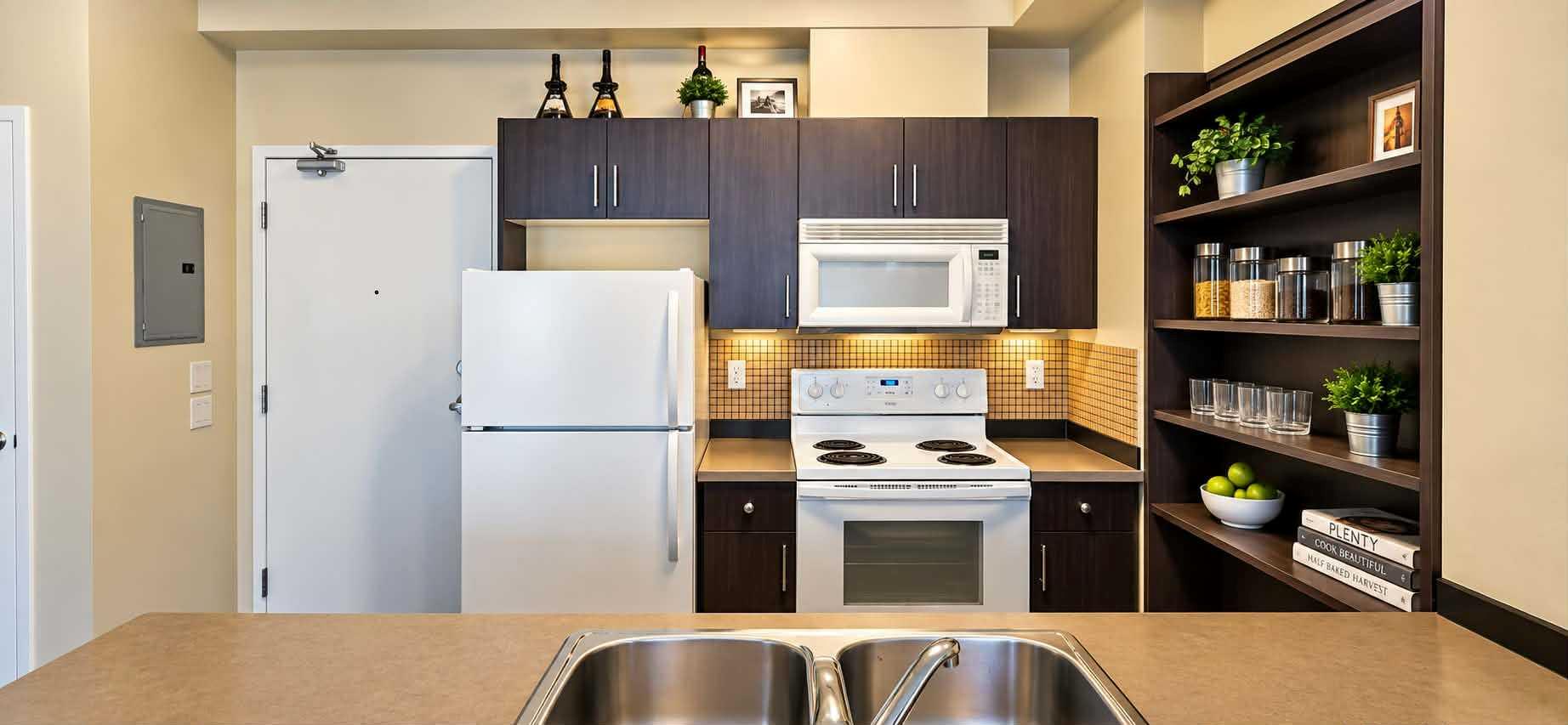 3309, 73 Erin Woods Court SE