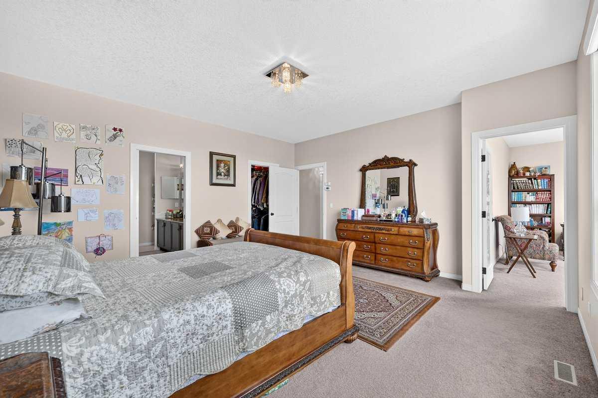 40 Sherwood Manor NW
