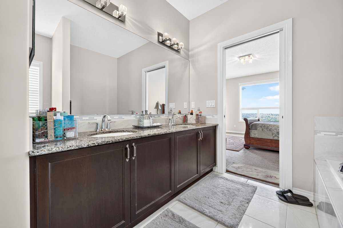 40 Sherwood Manor NW