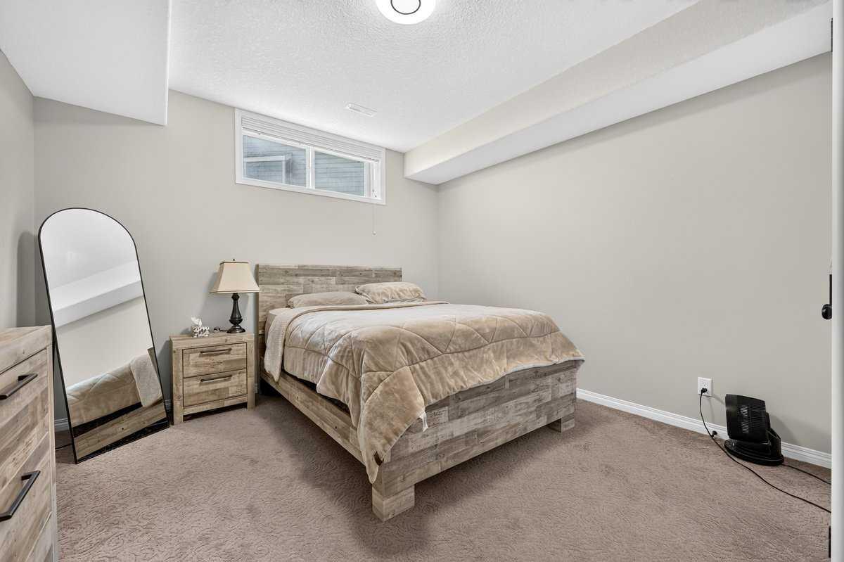40 Sherwood Manor NW