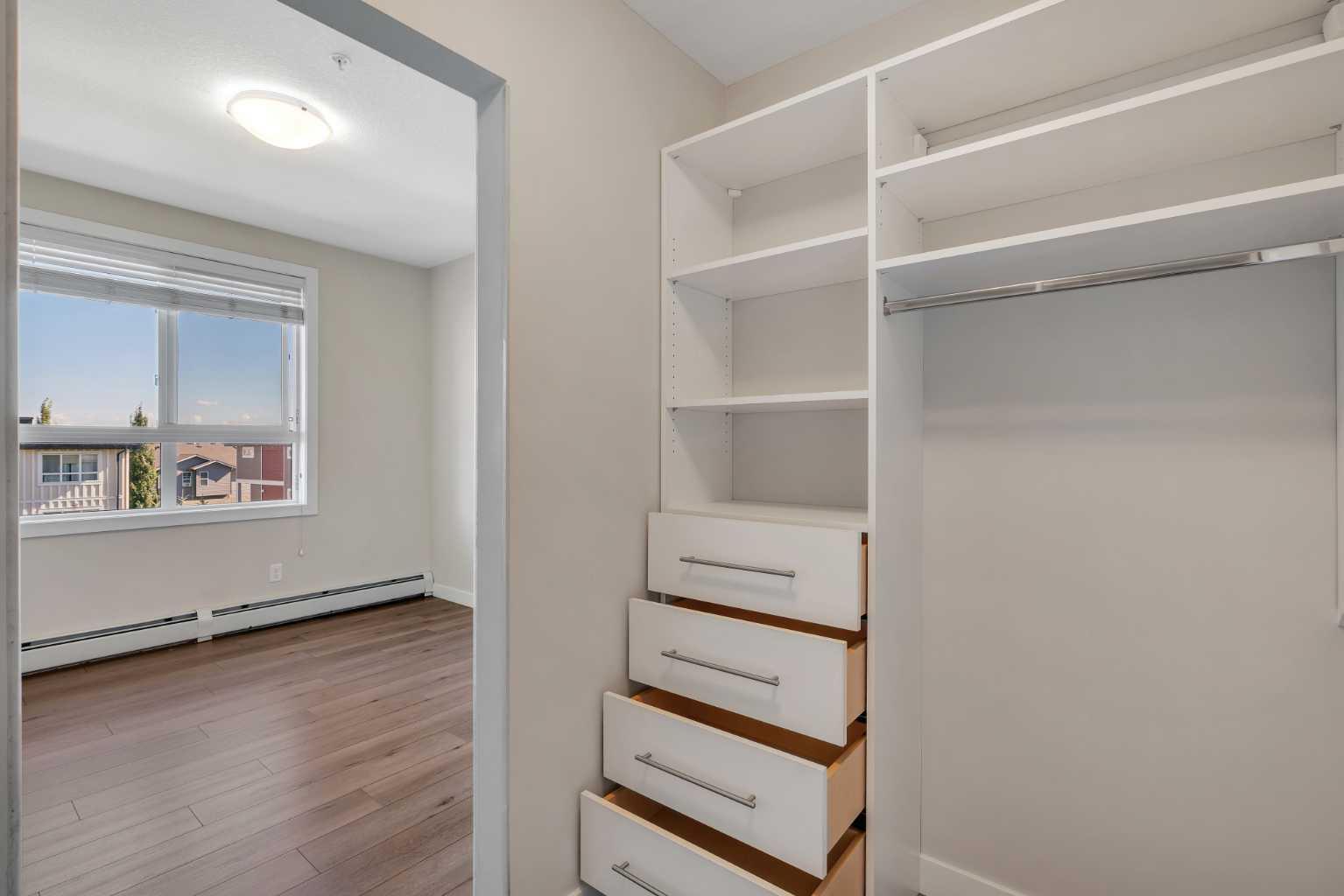 311, 35 Walgrove Walk SE