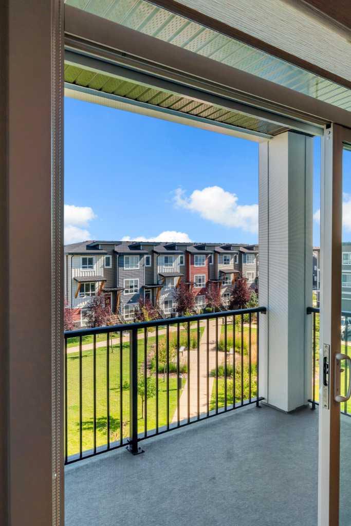311, 35 Walgrove Walk SE