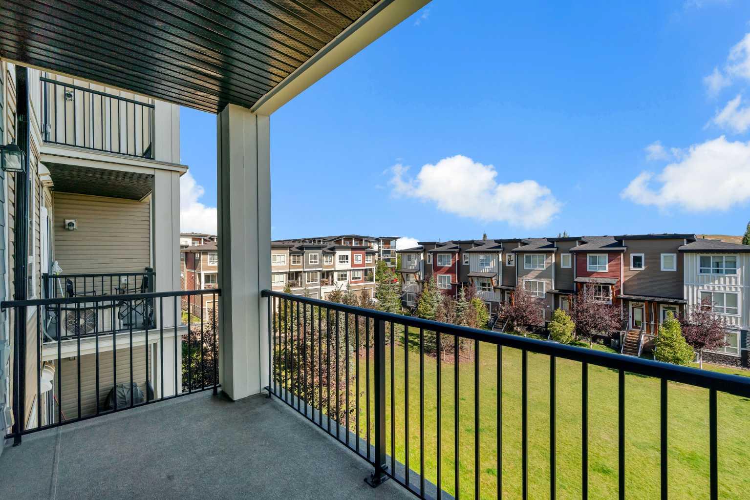311, 35 Walgrove Walk SE
