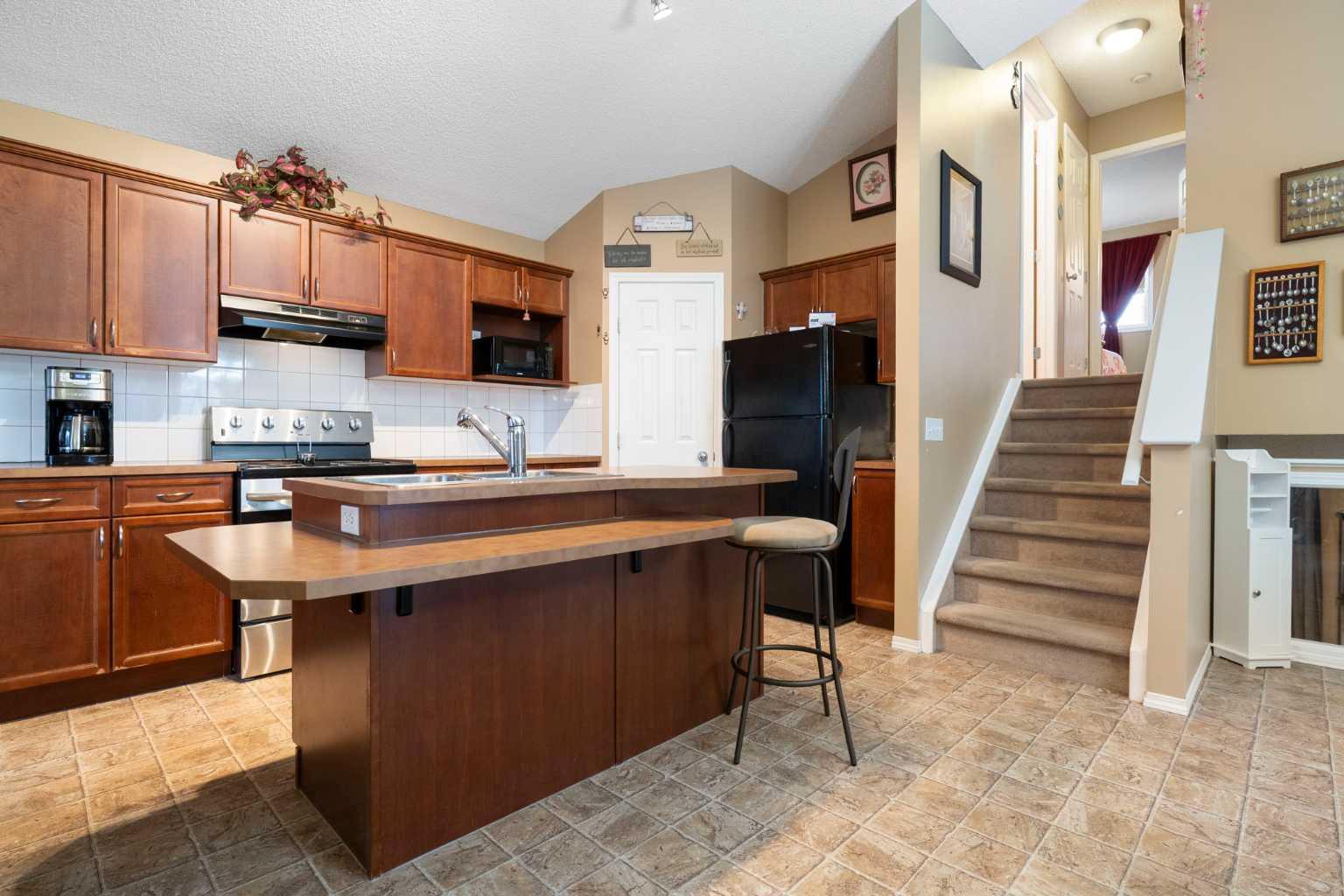 128 Copperstone Grove SE