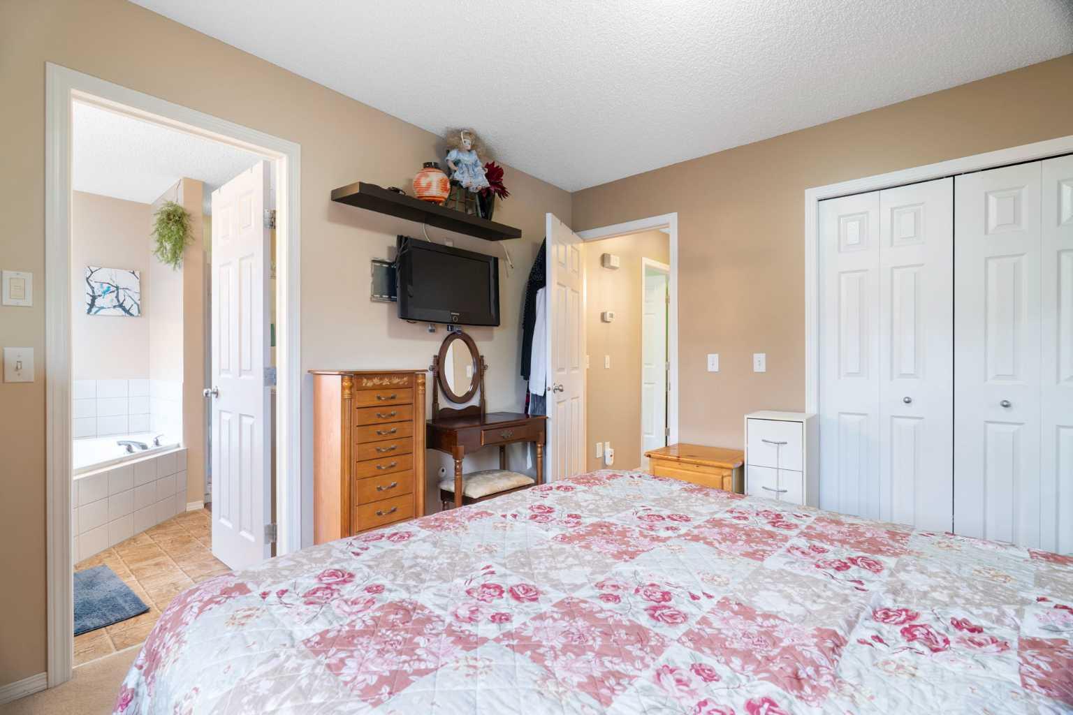 128 Copperstone Grove SE