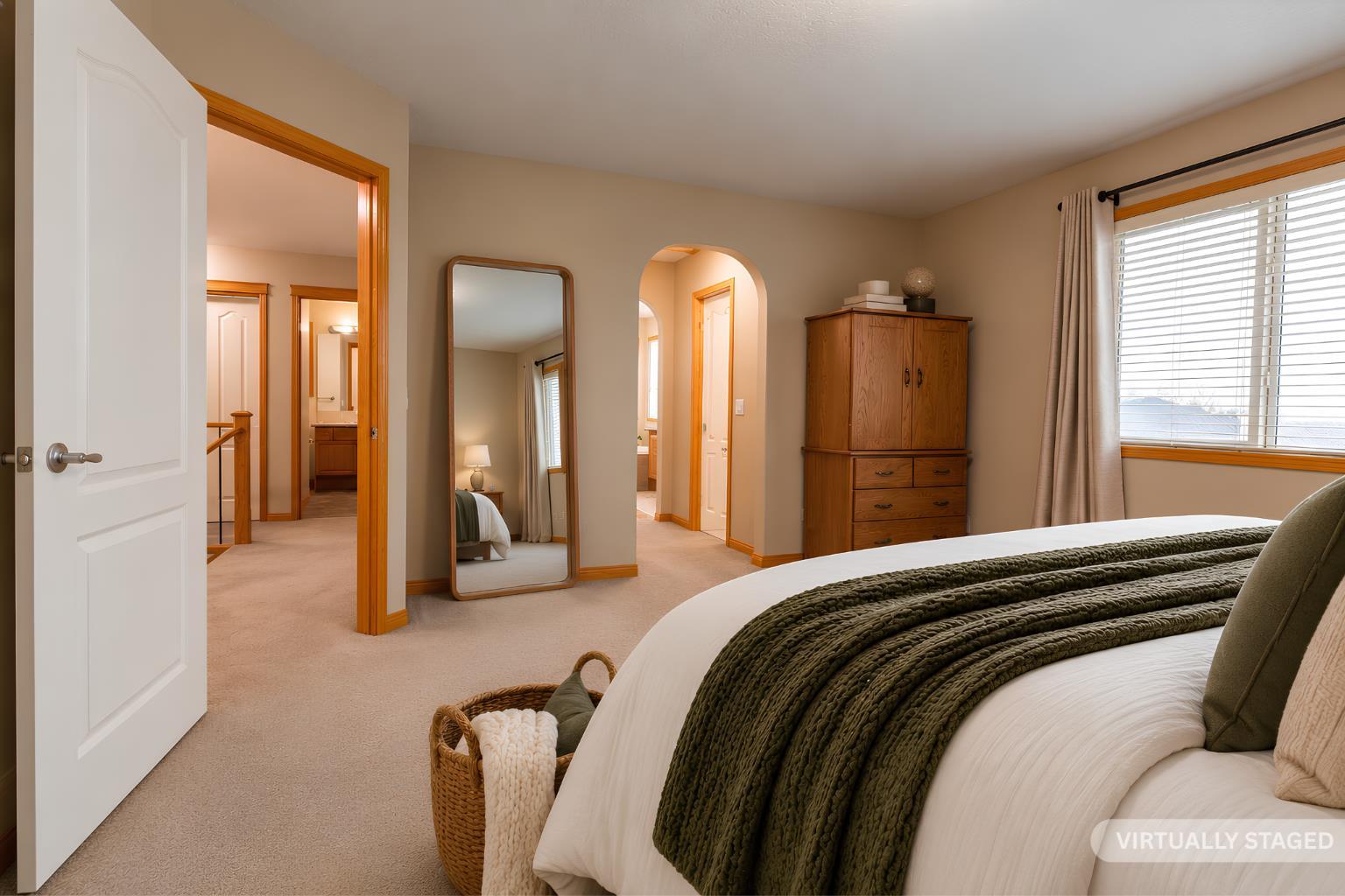 135 Hawkmere View 