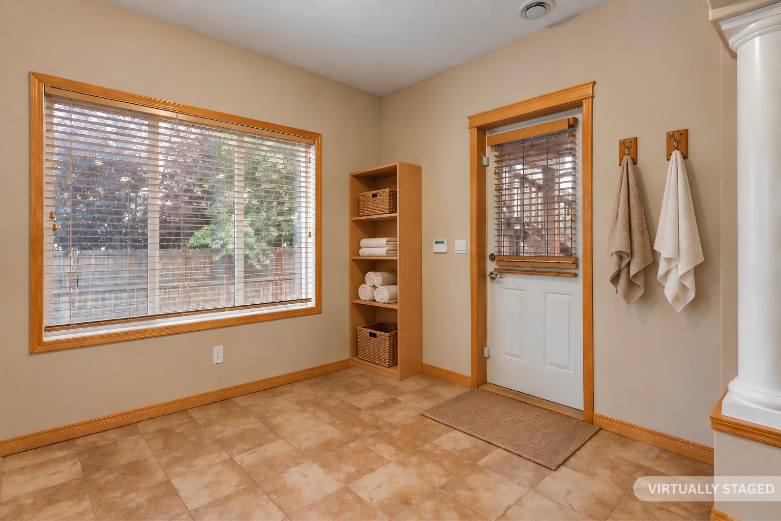 135 Hawkmere View 