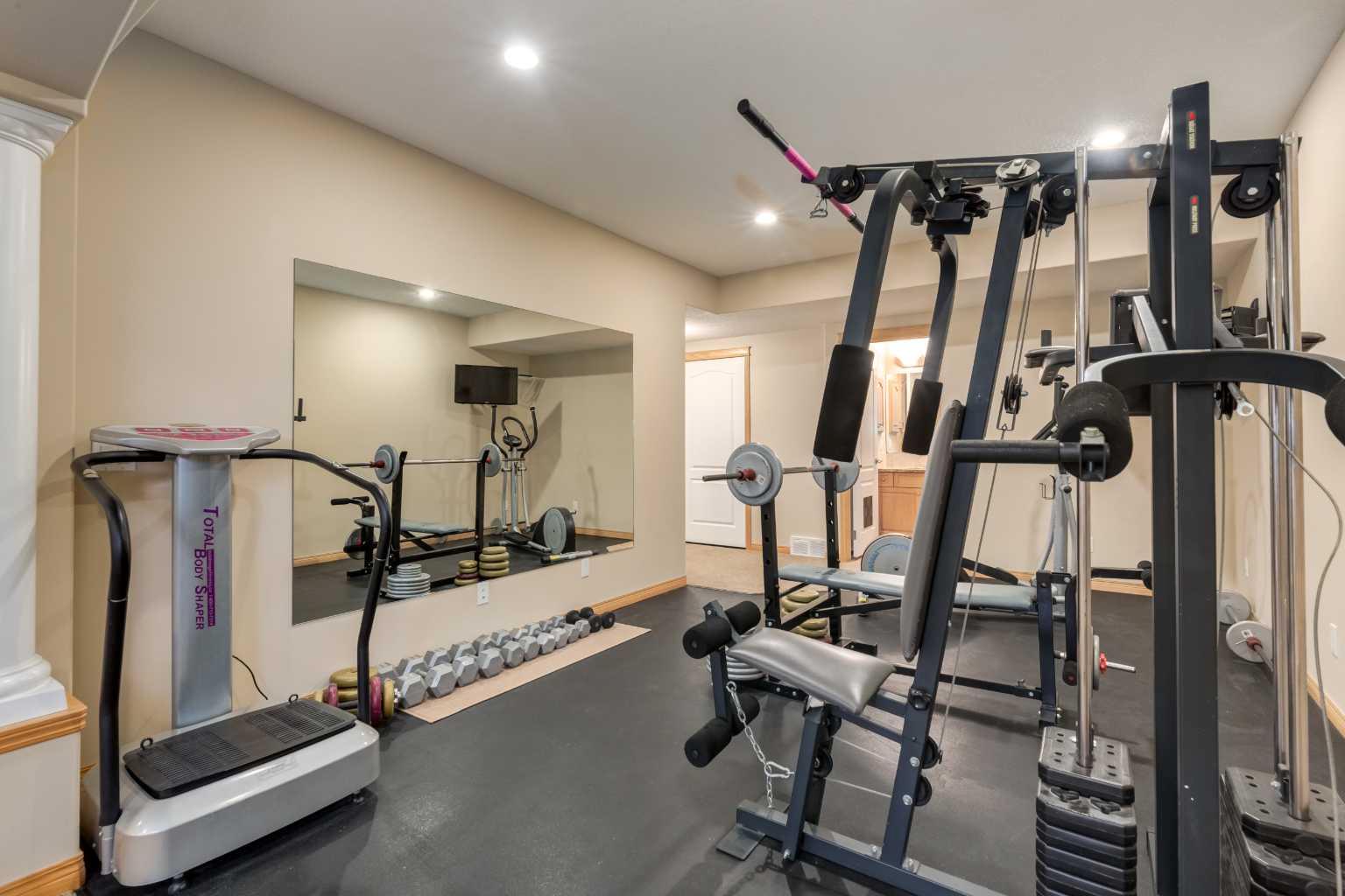 135 Hawkmere View 