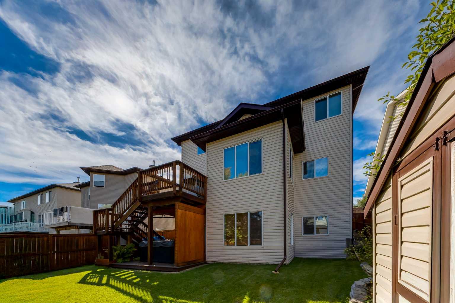 135 Hawkmere View 