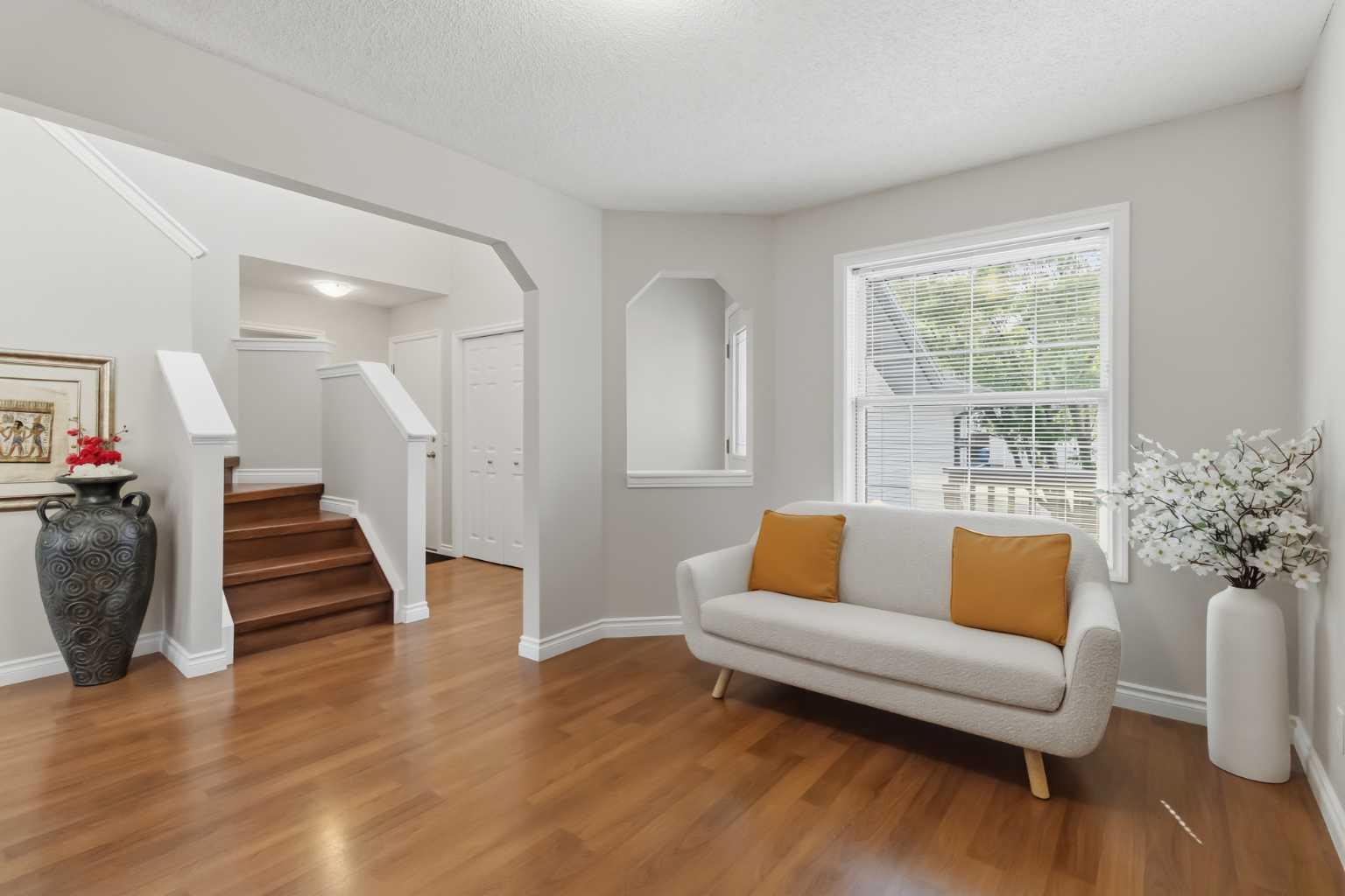 307 Hidden Cove NW