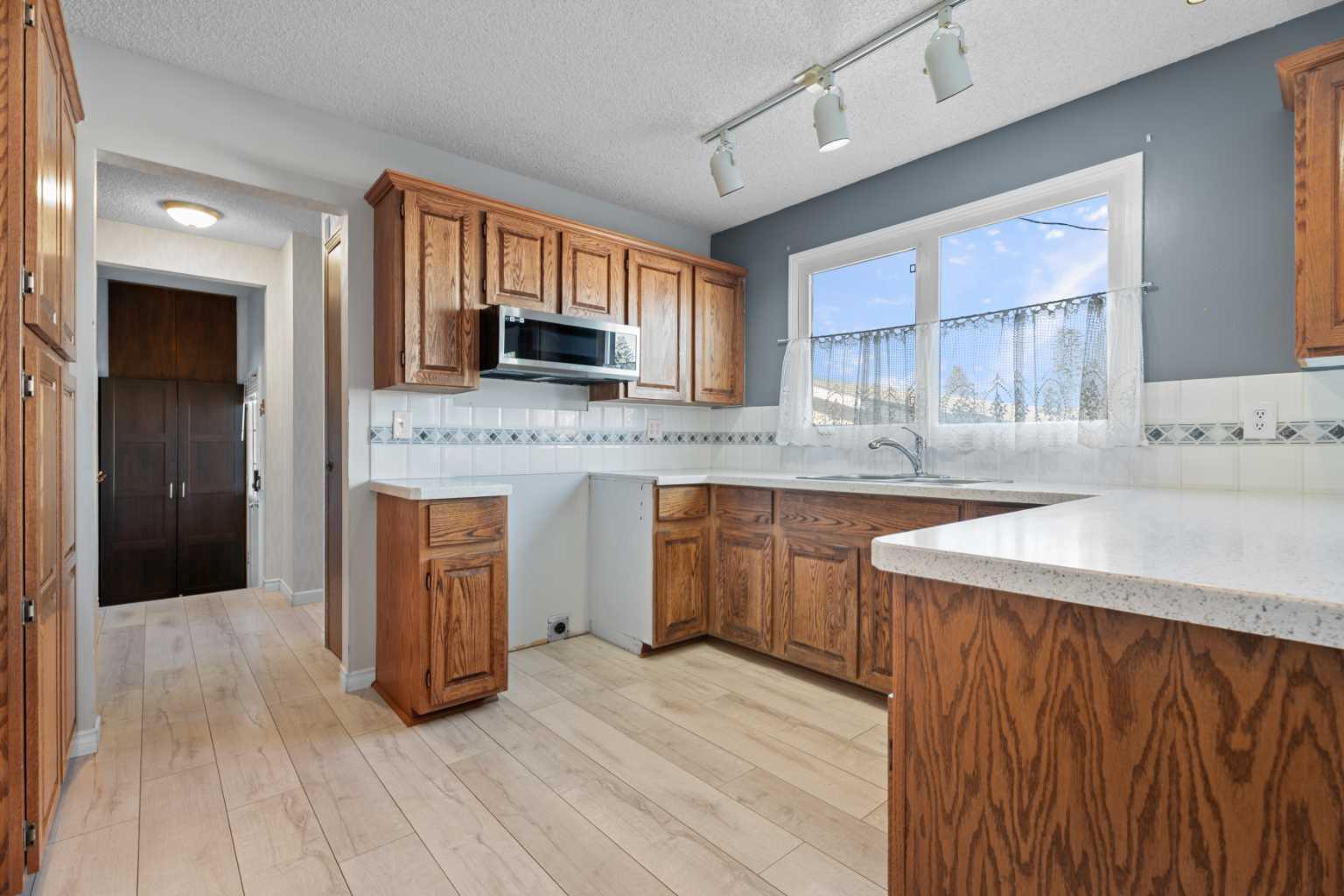 135 Queensland Road SE