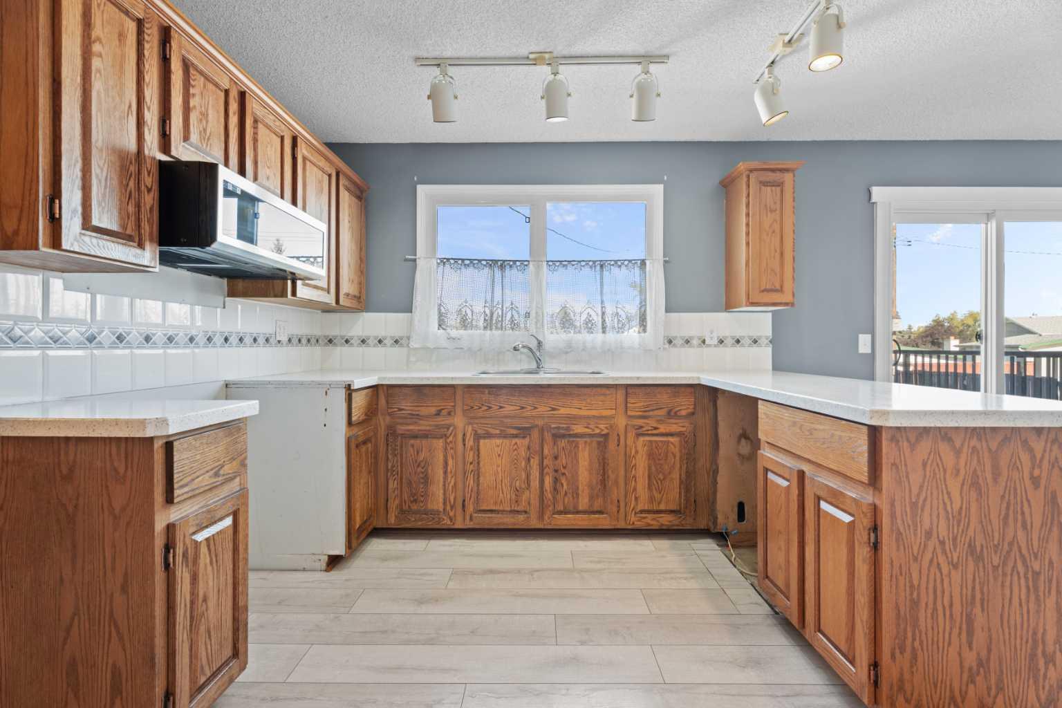 135 Queensland Road SE